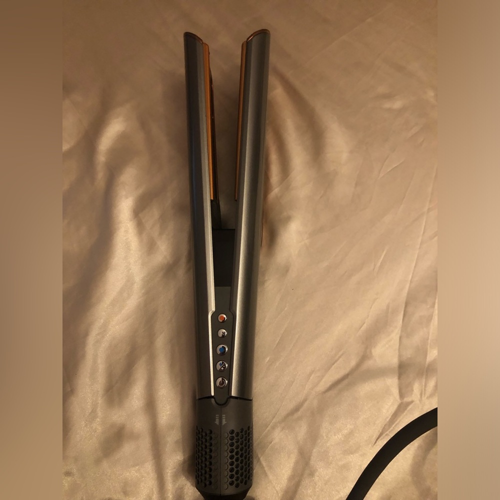 Dyson Airstrait Straightener